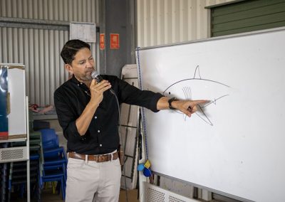 Steve Muller showing how to draw shark